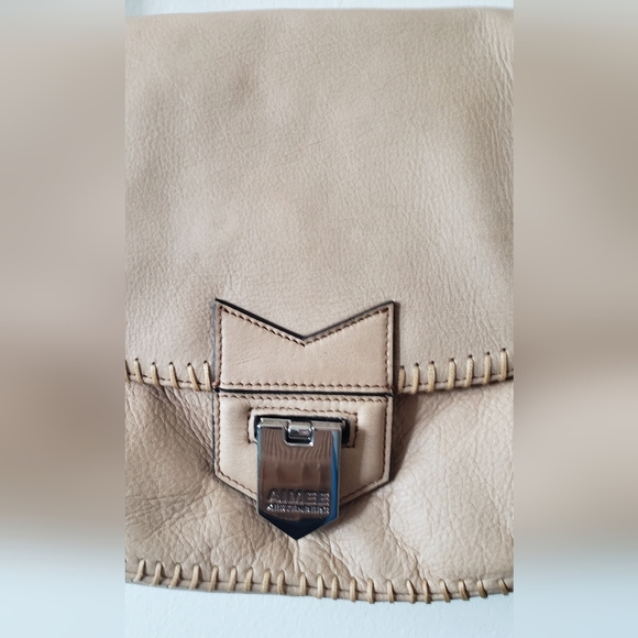 Aimee Kestenberg Tan Flap Saddle Crossbody Shoulder Bag EUC - Picture 2 of 9